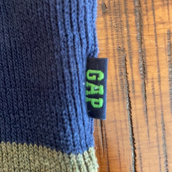 GAP Sweater Boys Sz 4-6 - Picture 2 of 4